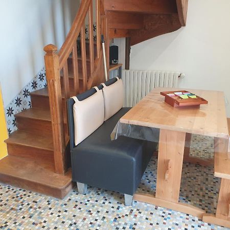 Gite Atypique Avec Jacuzzi Hillion Exterior photo